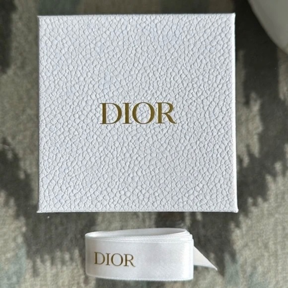 Christian Dior Pearl D-Vinity Cascading Cuff Bracelet - Picture 13 of 13